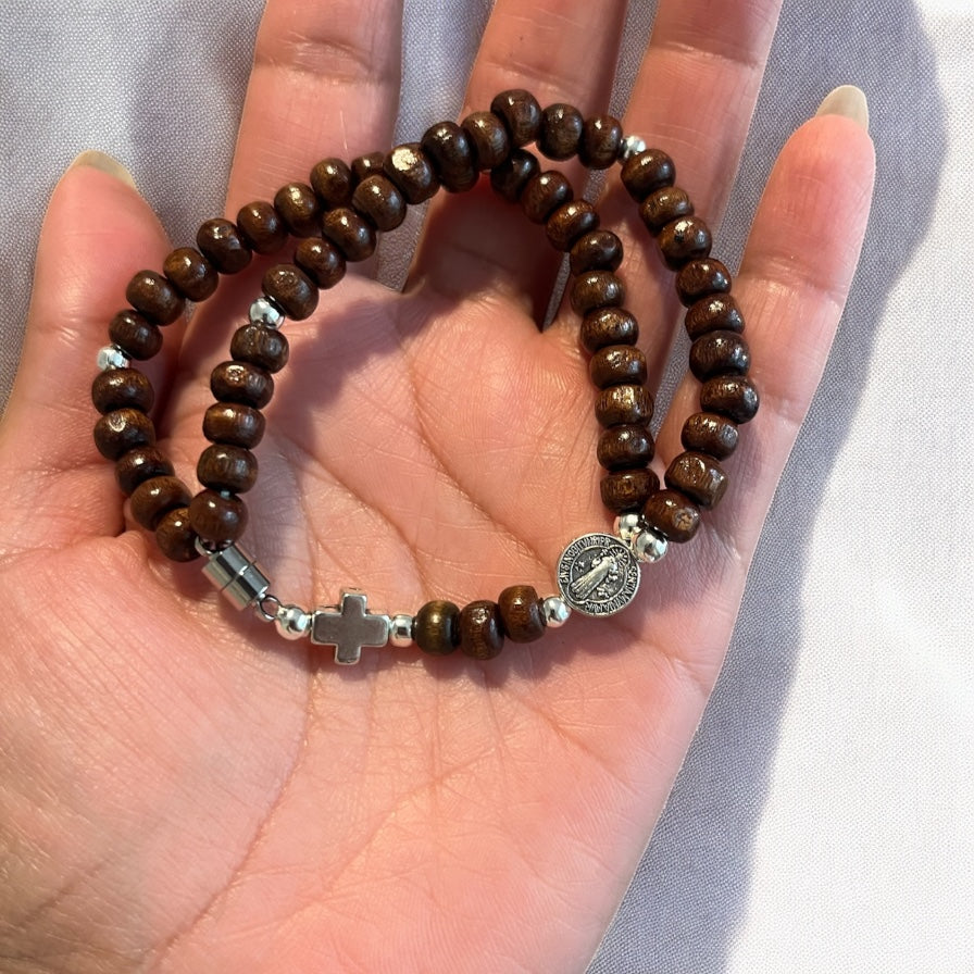 Handmade Beaded Rosary Bracelet | Mini 5-decade rosary | Wood Beads & Magnetic Clasp | Beaded Rosary | St Benedict Medal | Rosary for Men