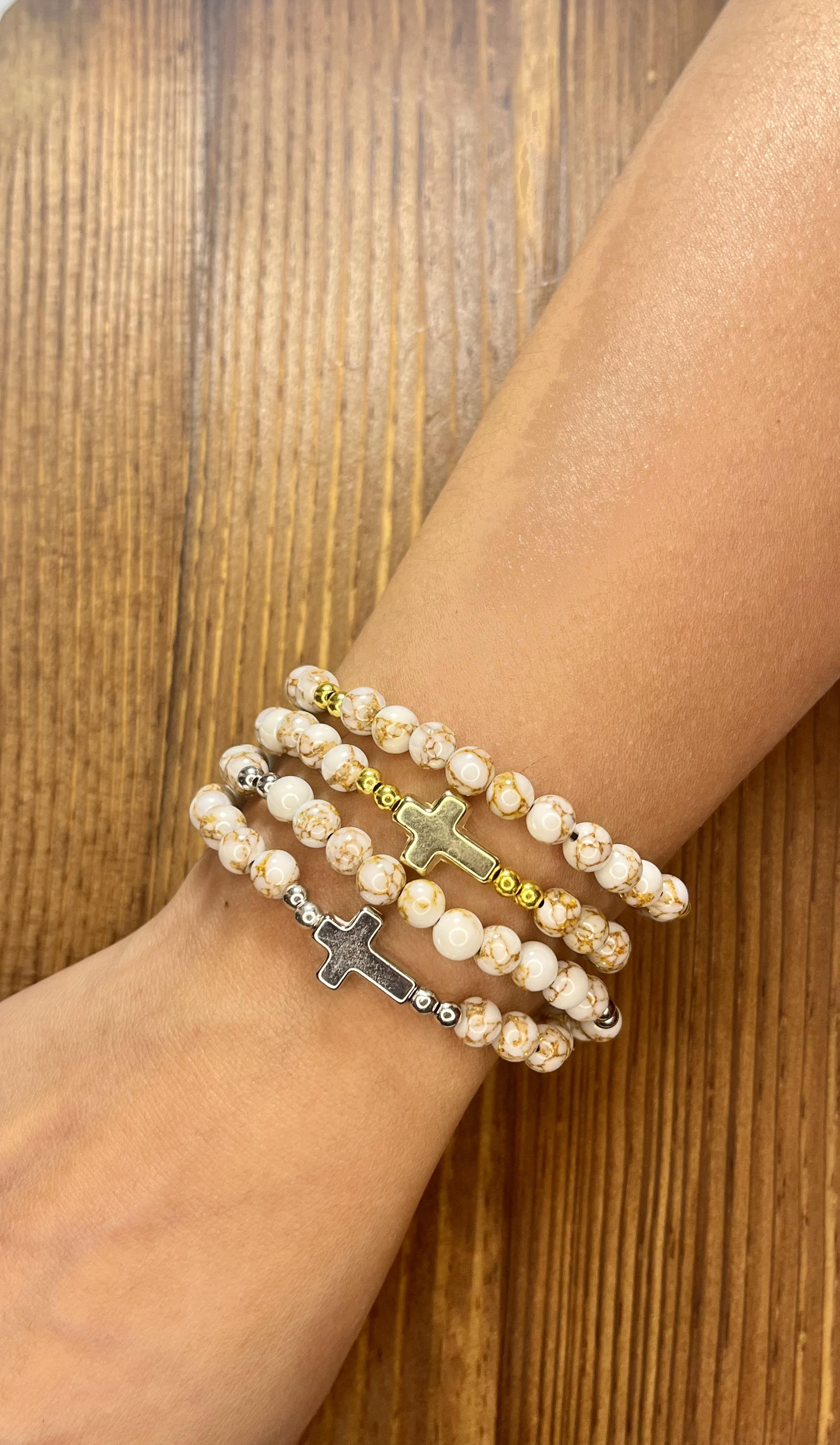 Pulsera de rosario elástica hecha a mano con cuentas, pulsera de rosario elástica colombiana, regalos católicos, joyería católica, pulsera de rosario para mujer